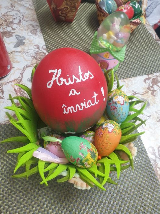 Ouă de STRUȚ pentru incondeiat sau consum