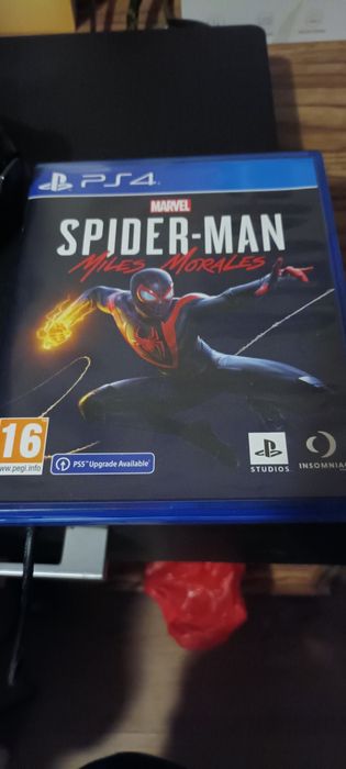 Плейстейшън 4+игра Спайдърмен