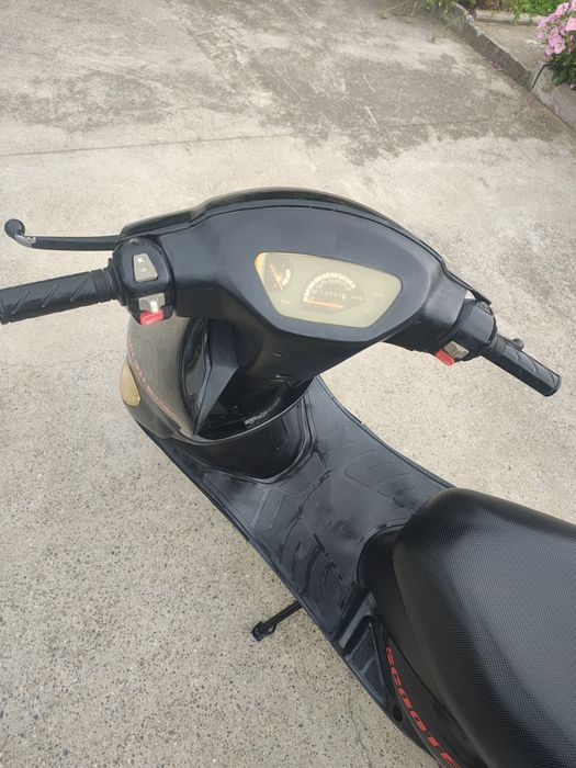 Scuter 49 cc 4t gy6
