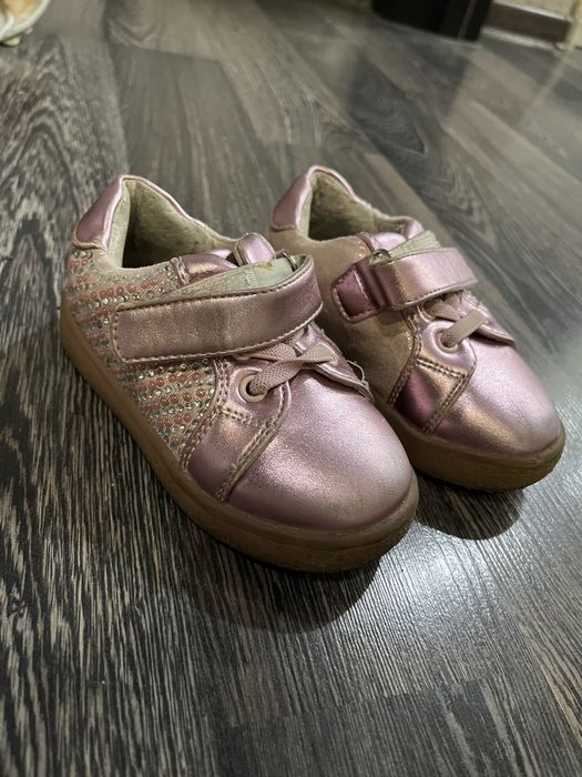 Обувь для девочки размер 20-23