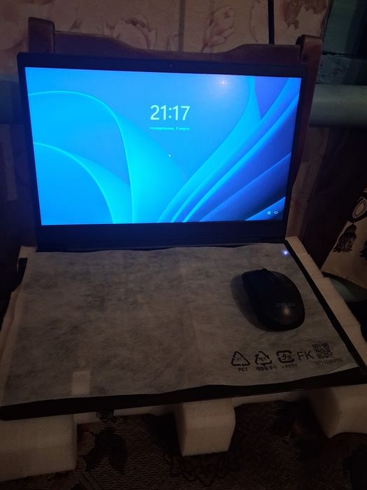 Ноутбук  Lenovo 00