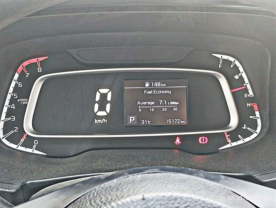 KIA Sonet sotiladi 180mln