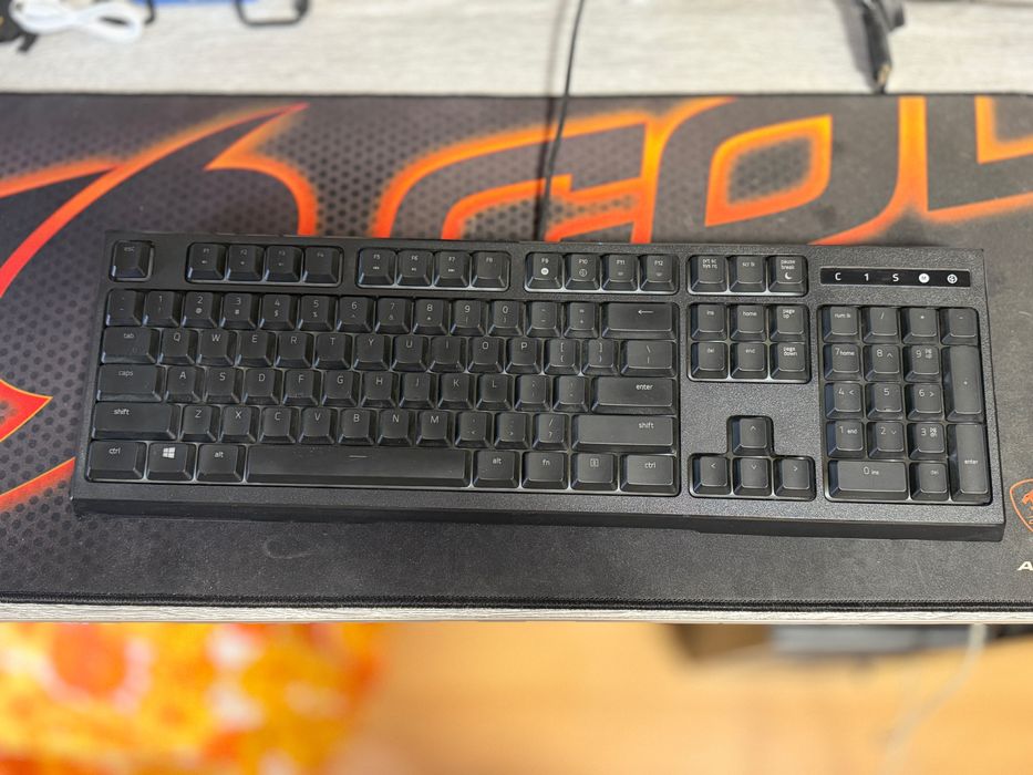 Клавиатура Razer Ornata Chroma
