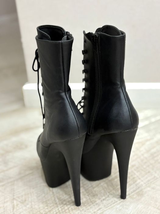 Стрипы Pleaser 36 размера