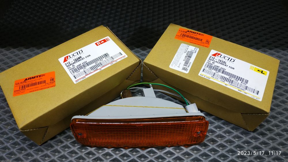 Поворотник hilux