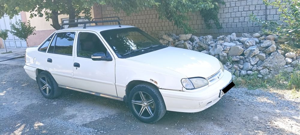 Daewoo Resir auto