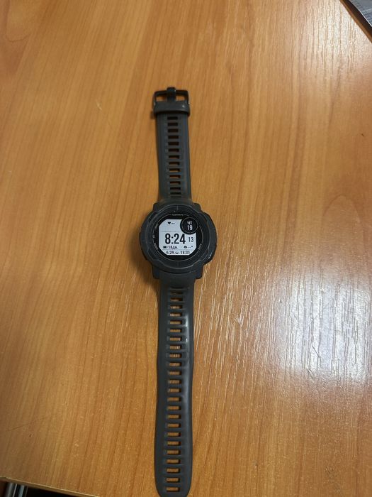 Часы гармин инстинг 2