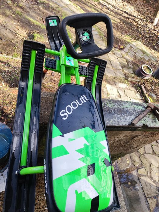 Продавам шейна Чук и Гек