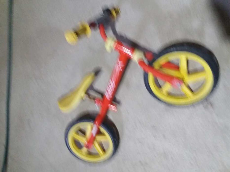 Vand bicicleta copil - Race, fara pedale