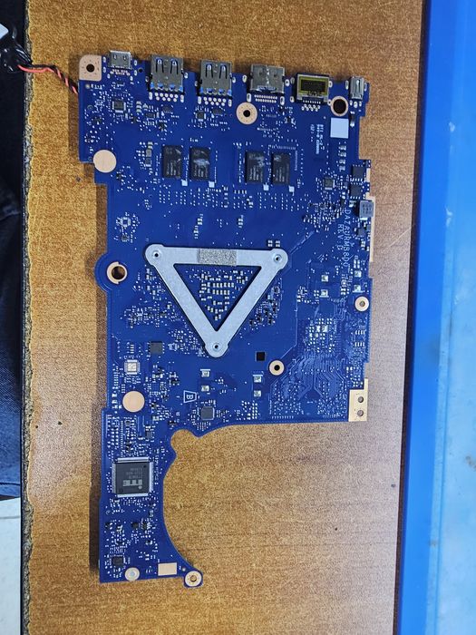 Плата dazaurmb8d0 на acer a515-45