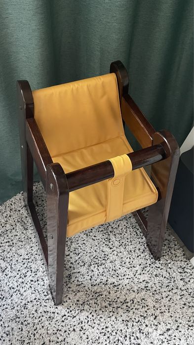 Детски дървен стол