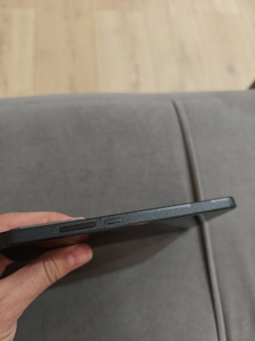 Poco f7 12/512gb