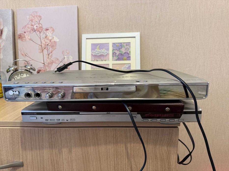 Продам Караоке систему LG DKS 600 с видеоплеером daewoo (отл. сост.)