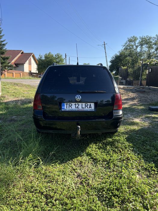 Volkswagen Bora, 1.078 € — imagine 4