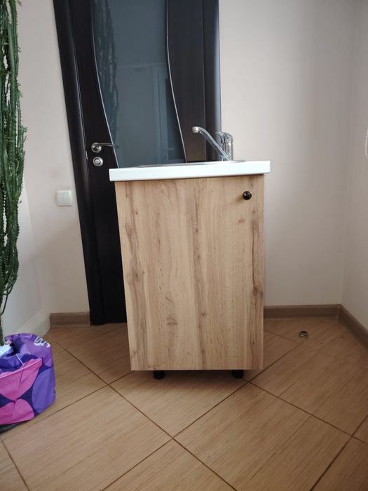 Продам кухонную тумбу мойку