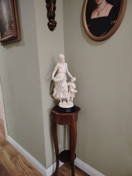 Statueta marmolina