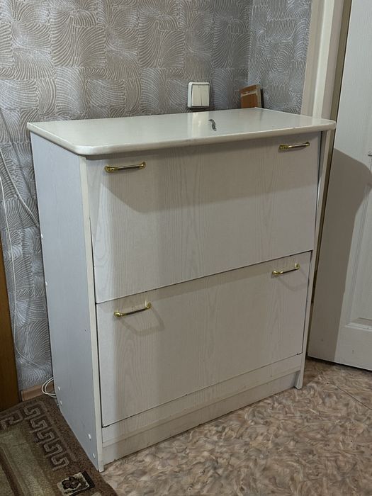 Отдам мебель за символ стоимость