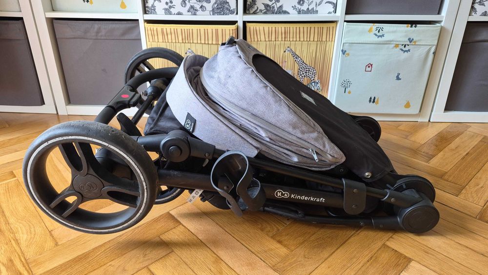 Carucior pliabil pentru bebelasi sau copii 6 luni 4 ani carut port bebe KINDERKRAFT