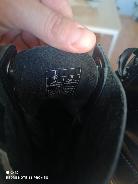 Обувки Dr. Martens