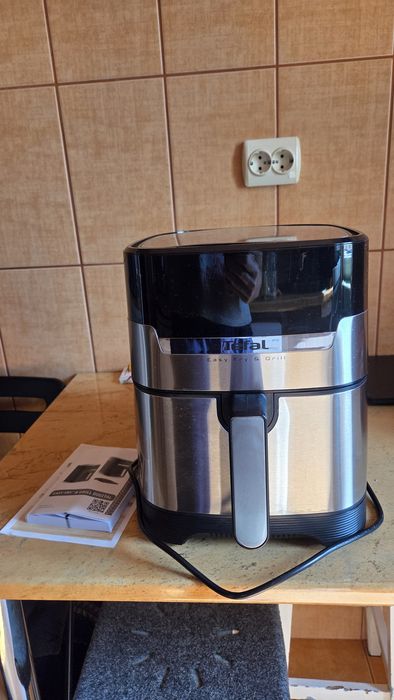 Friteuza cu aer cald Tefal Easy Fry&Grill 2in1 air fryer EY505D15, 1400W, 4.2L, temperatura ajustabila, 8 programe