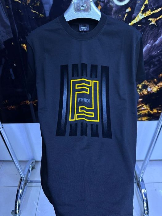 Модерна мъжка тениска – Streetwear стил | НОВА