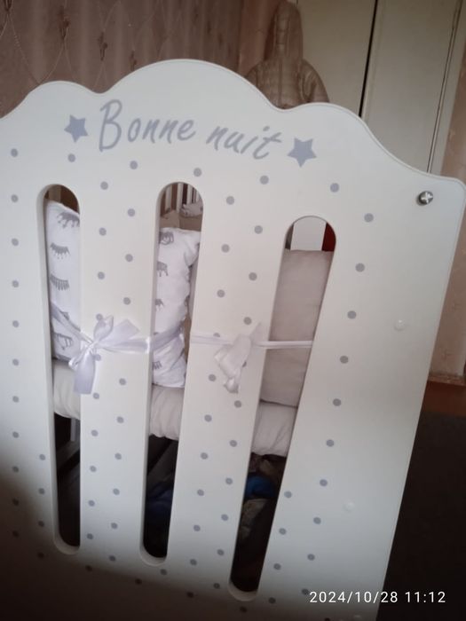 Детская кроватка