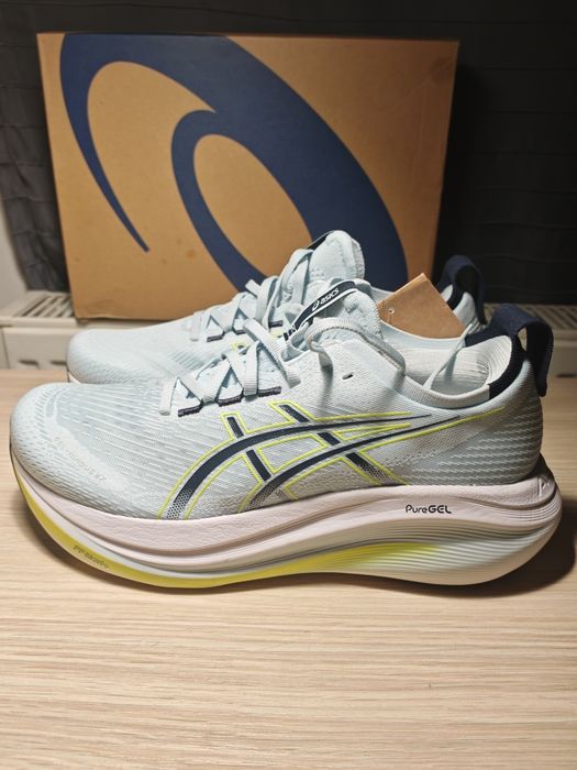 Asics gel nimbus 27,originali,noi,43,5