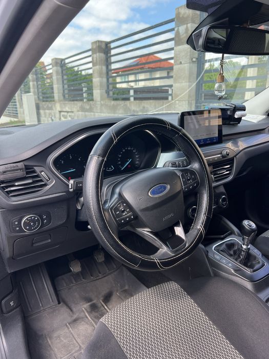 Ford Focus + licenta taxi