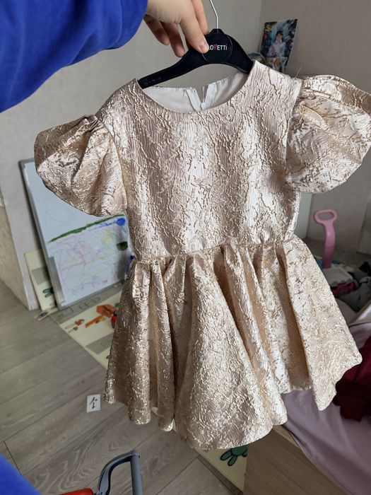 Платье на 3-5 лет