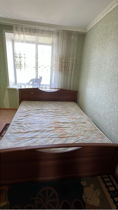 Продам кровать двухспальную