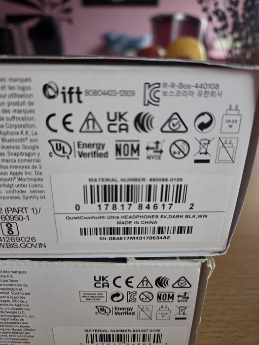 Vând Bose QuietComfort Ultra si Bose QuietComfort