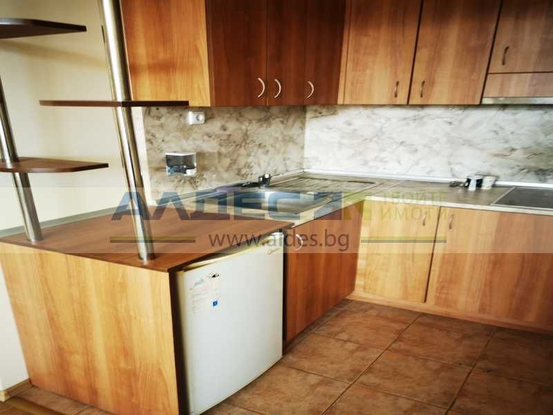 Продава ТЪРГОВСКИ КОМПЛЕКС, гр. Раднево