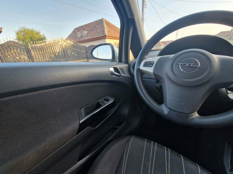Vând Opel CORSA din 2007  recent adus din Germania