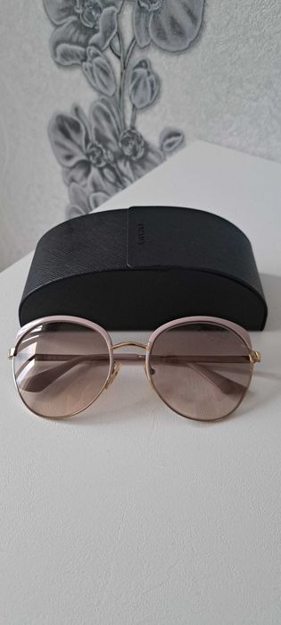 НАМАЛЕНИ Дамски очила Prada