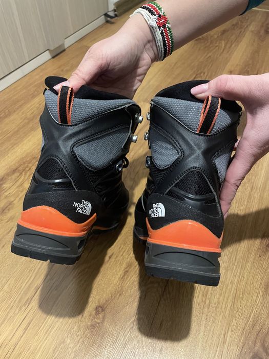 Ghete North face dama