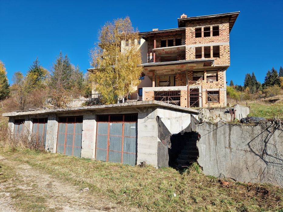 Продава се Къща в с. Стойките, Област Смолян - 588 кв.м за 257 €/кв.м - Снимка #1