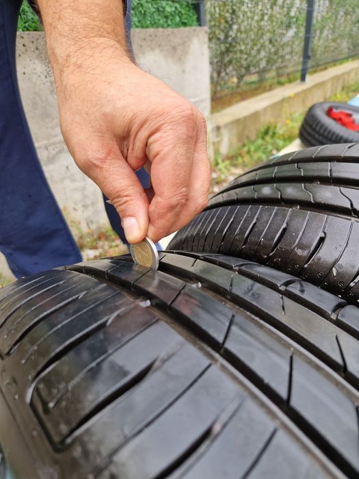 4 Гуми Goodyear Effigrip 195/65/15 + Железни джанти 5х100 57.1