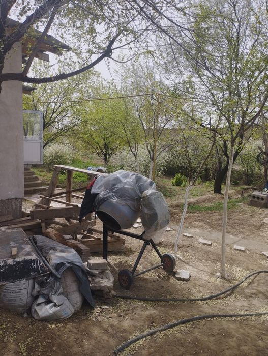 Миксер бетамешалка карита