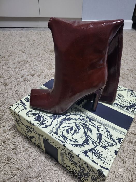 Стильные сапоги 36 размер,новые