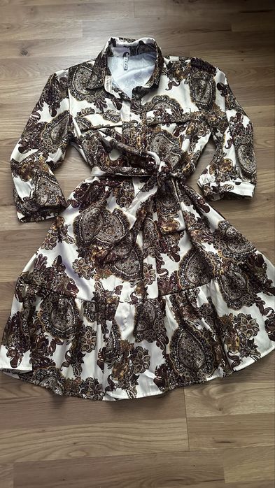 Бутикова рокля-Лятна