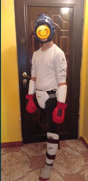 Echipament sport de contact