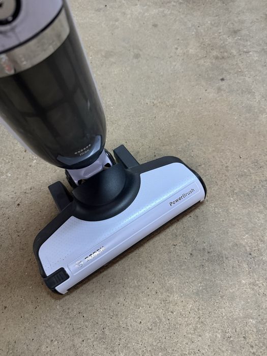 Aspirator Bosch vertical 25,2 V Flexxo Serie 4