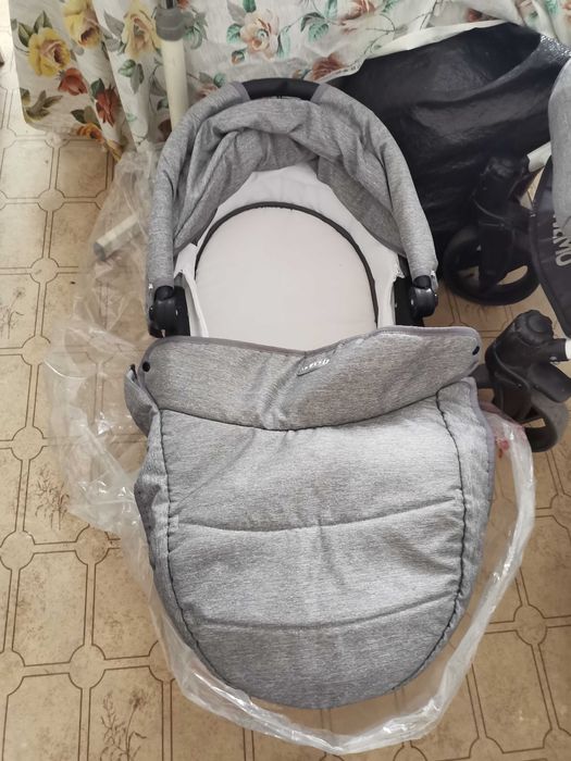 Детска количка с 3 коша