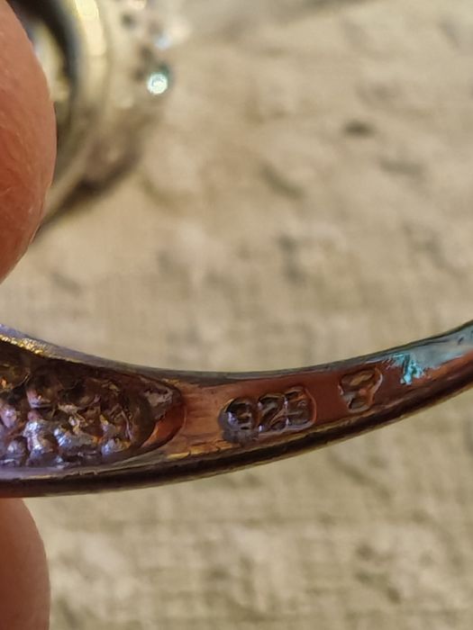 Продавам нови сребърни пръстени