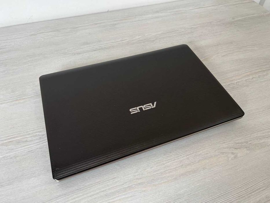 Ноутбук Asus X550 / 15.6" / Intel Core i3 / 4 GB DDR4