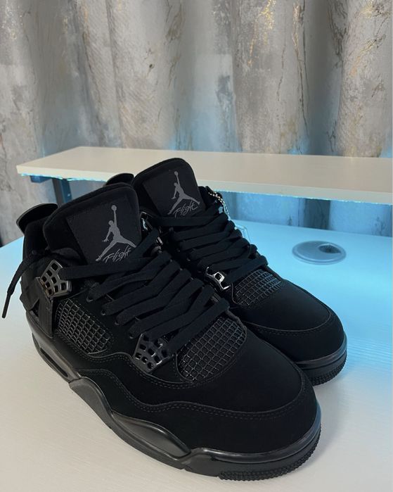 Adidasi jordan 4
