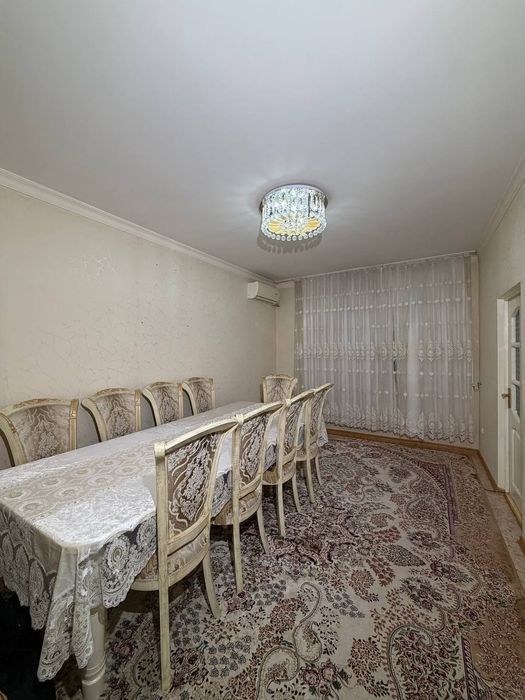 Продаётся квартира Юнусабад 8кв 4/2/4