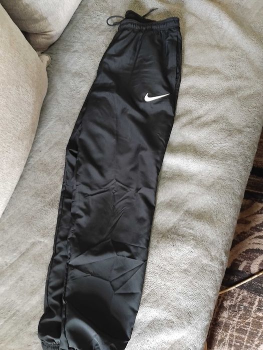 спортно Долнище Nike....