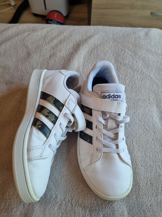 Детски маратонки адидас, номер 33