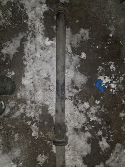 Продам редуктор с карданом